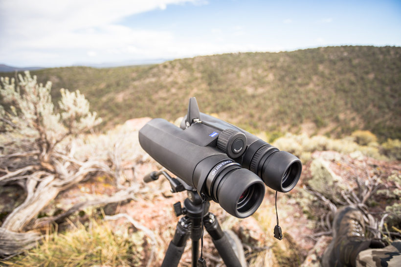 15x binoculars mounted to a tripod 15x binoculars mounted to a tripod