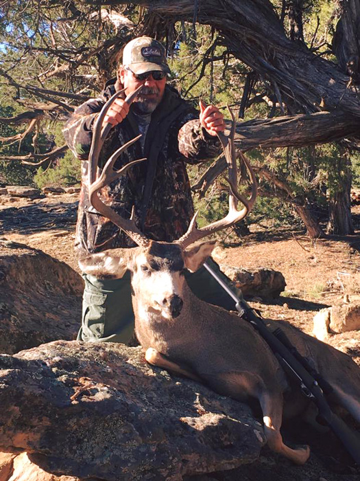 Mule deer taken with T and R Outfitting and Guide Service Mule deer taken with T and R Outfitting and Guide Service