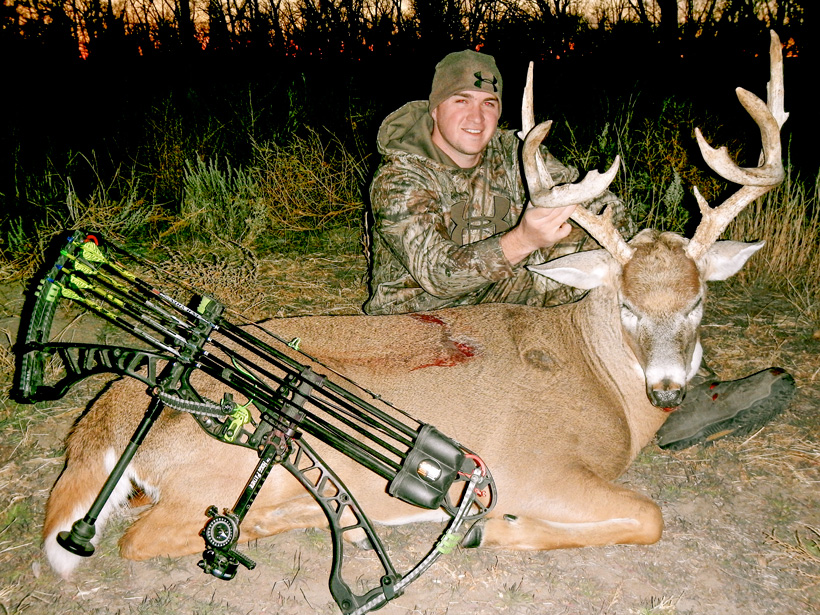 Stephen Spurlock late November bowhunting success Stephen Spurlock late November bowhunting success