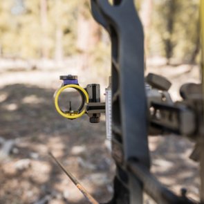 Single pin vs. multi-pin bow sights