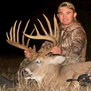 Oklahoma teen harvests record whitetail buck