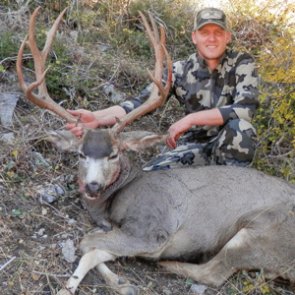 Patience, teamwork and a giant muzzleloader mule deer