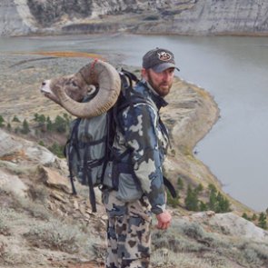An unforgettable Montana breaks sheep hunt