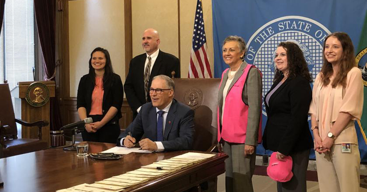 Washington approves blaze pink law